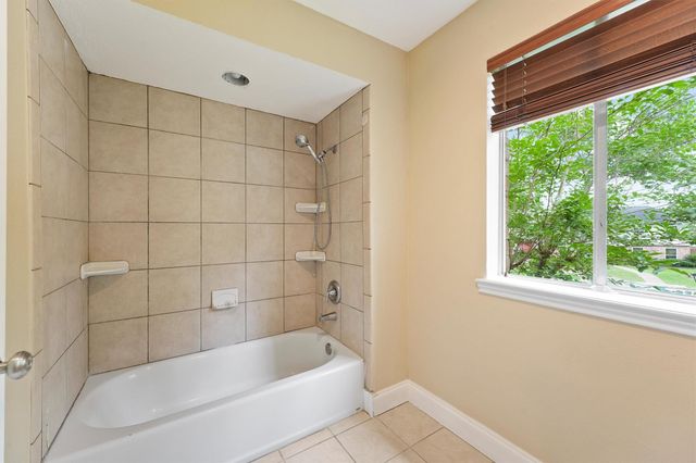 11806 Gardenglen Drive, Houston, TX 77070