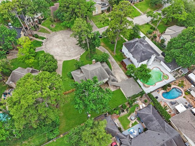 11806 Gardenglen Drive, Houston, TX 77070