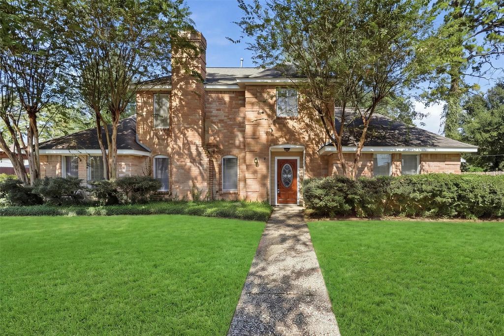 11806 Gardenglen Drive, Houston, TX 77070