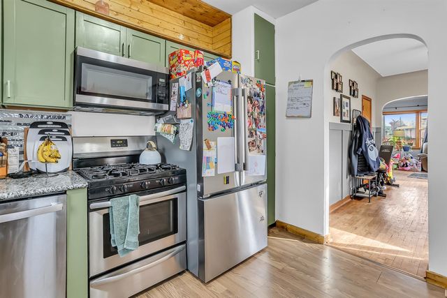 712 N Waterloo Avenue, Jackson, MI 49202