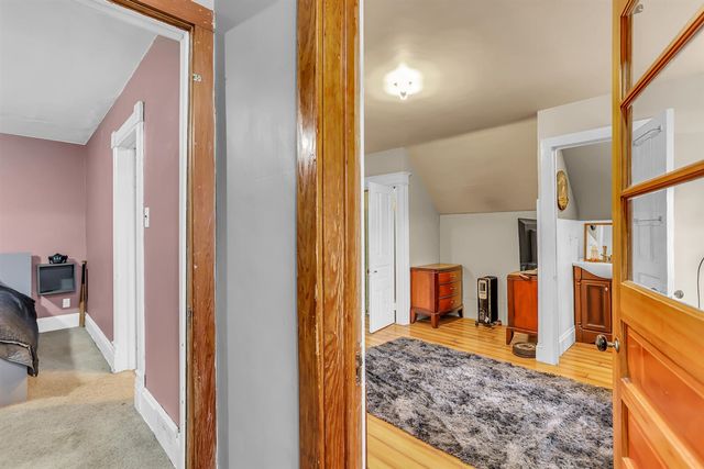 712 N Waterloo Avenue, Jackson, MI 49202