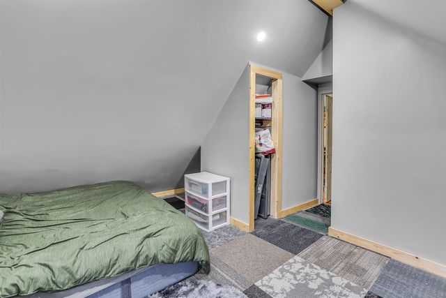 712 N Waterloo Avenue, Jackson, MI 49202