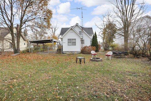 712 N Waterloo Avenue, Jackson, MI 49202