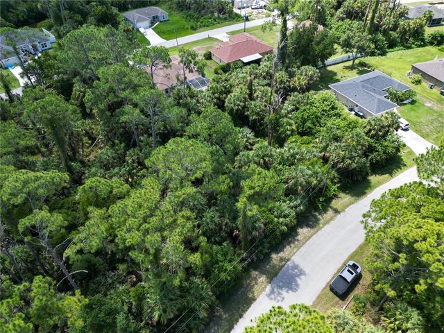 MAYWOOD LANE, North Port, FL 34286
