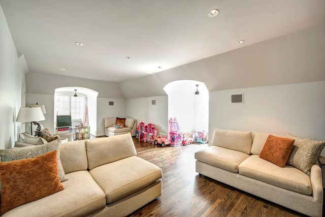 3440 Locke Lane, Houston, TX 77027