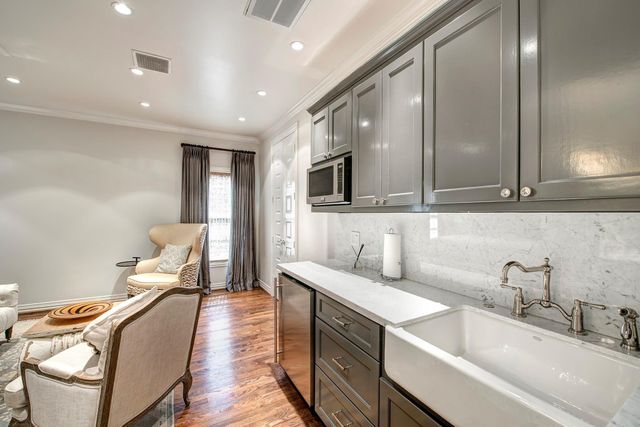 3440 Locke Lane, Houston, TX 77027