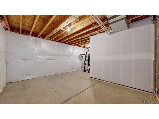 841 Jenny Ln, Berthoud, CO 80513