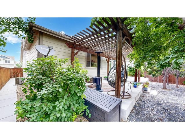 841 Jenny Ln, Berthoud, CO 80513