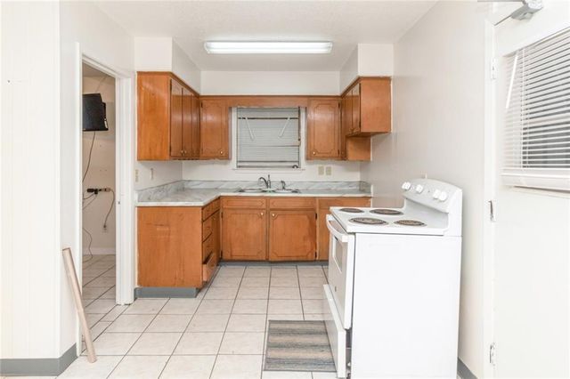 63 N Julia Street, Mobile, AL 36604