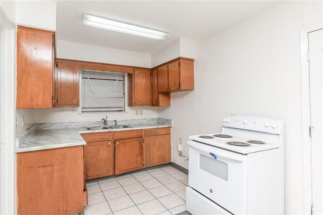 63 N Julia Street, Mobile, AL 36604