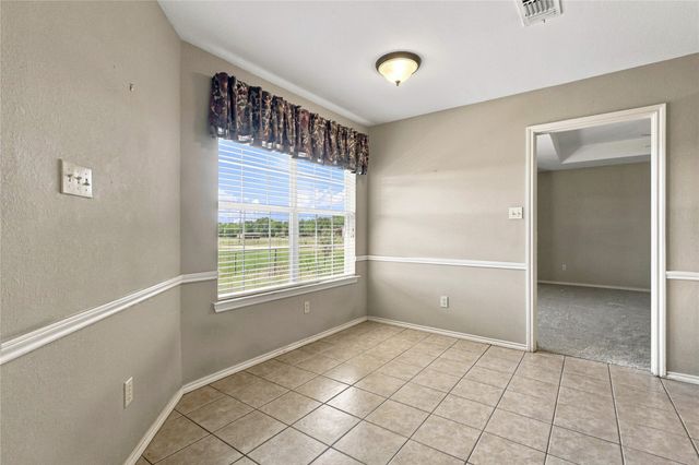 101 Cheyenne Trail, Trenton, TX 75490