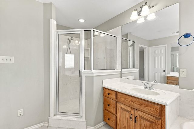 101 Cheyenne Trail, Trenton, TX 75490