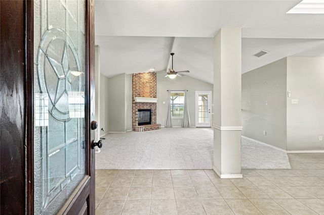 101 Cheyenne Trail, Trenton, TX 75490