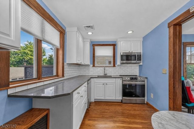 31 Frederick St, Morristown Town, NJ 07960