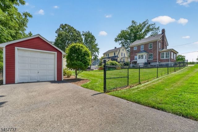 31 Frederick St, Morristown Town, NJ 07960