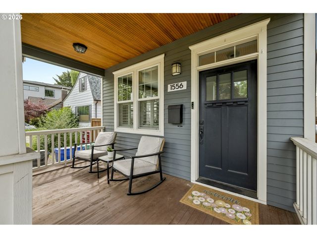 1556 N HOLMAN St, Portland, OR 97217