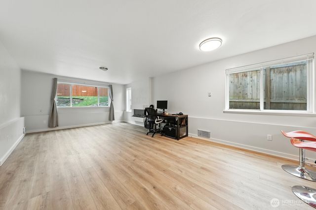 3806 Wetmore Avenue, Everett, WA 98201