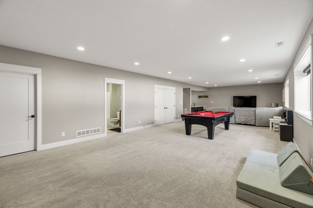 685 Daybreak Drive, Waukee, IA 50263