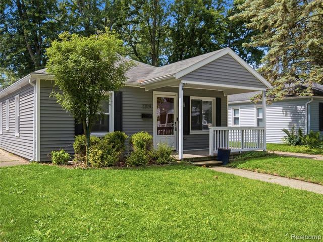 2204 Brockton Avenue, Royal Oak, MI 48067