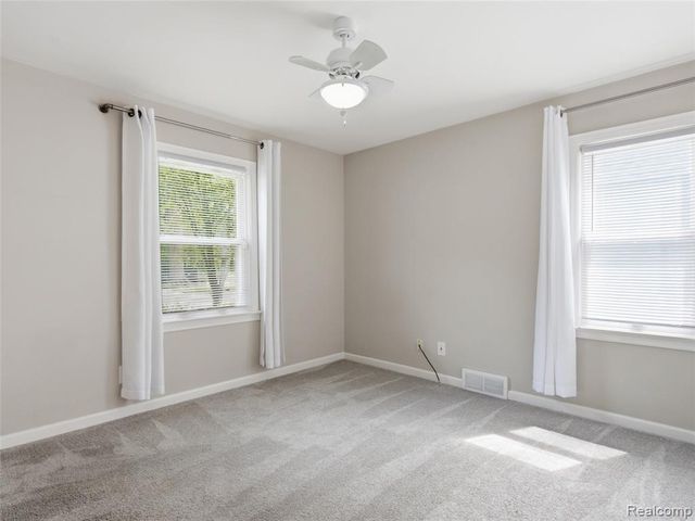 2204 Brockton Avenue, Royal Oak, MI 48067