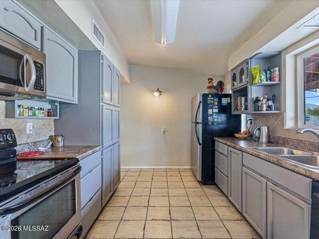 542 N Avenida De Suenos, Tucson, AZ 85745