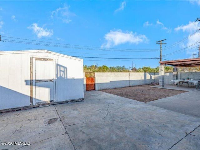 542 N Avenida De Suenos, Tucson, AZ 85745