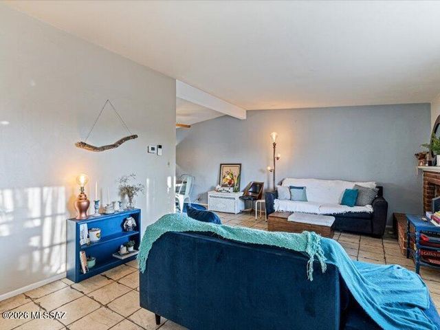 542 N Avenida De Suenos, Tucson, AZ 85745