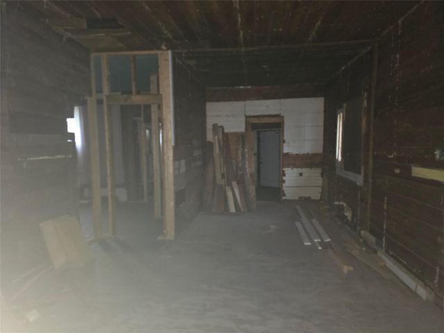 901 W 5th ST, Taylor, TX 76574