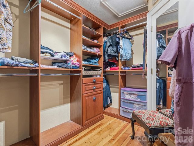 73 Redwood Street, Brevard, NC 28712