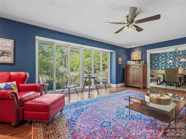 73 Redwood Street, Brevard, NC 28712