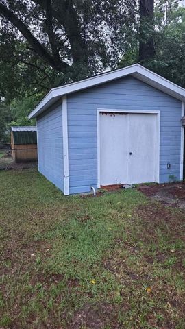104 Anne St., Petal, MS 39465
