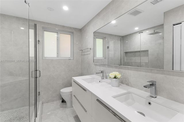 857 NE 98th St, Miami Shores, FL 33138