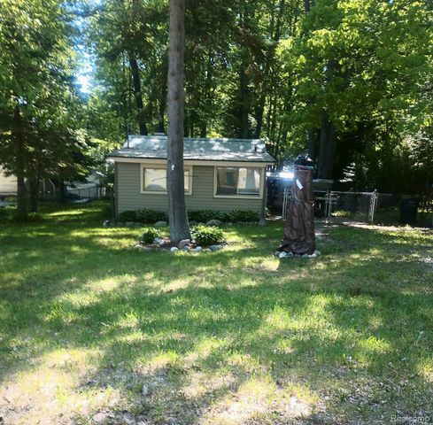 4910 Edgewood Drive, Hayes Township, MI 48625
