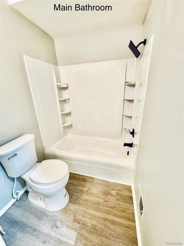 8315 Camelot Court, Genesee Charter Township, MI 48458