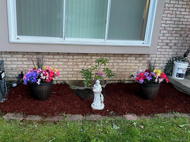 8315 Camelot Court, Genesee Charter Township, MI 48458