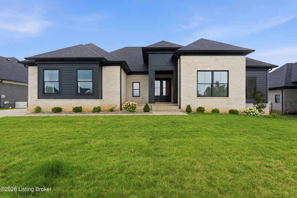 3214 Grand Lakes Dr, Louisville, KY 40299