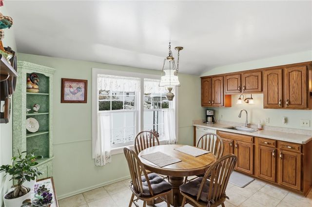 25 Yarkerdale Drive, Greece, NY 14615