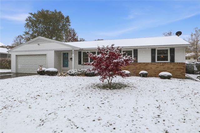 25 Yarkerdale Drive, Greece, NY 14615