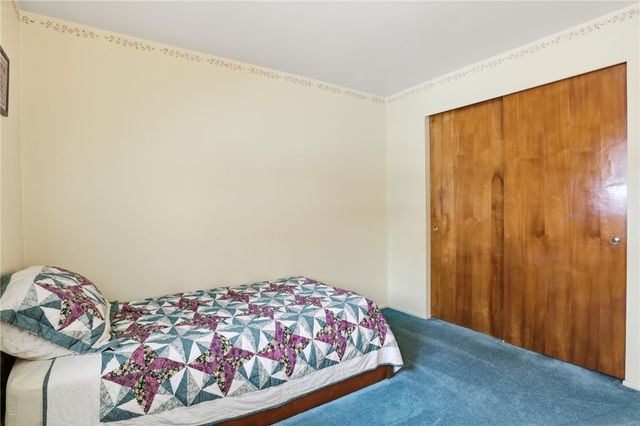 25 Yarkerdale Drive, Greece, NY 14615