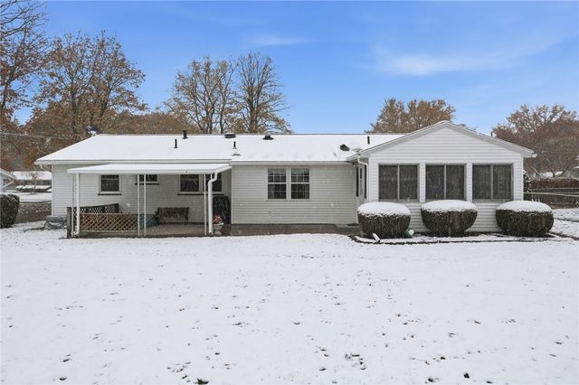 25 Yarkerdale Drive, Greece, NY 14615