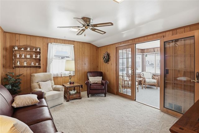 25 Yarkerdale Drive, Greece, NY 14615