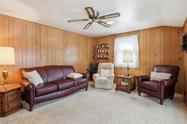 25 Yarkerdale Drive, Greece, NY 14615