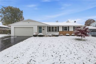 25 Yarkerdale Drive, Greece, NY 14615