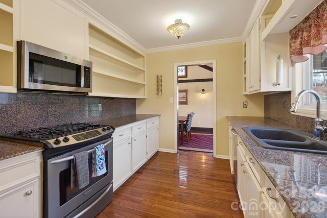 95 Whitney Avenue, Tryon, NC 28782