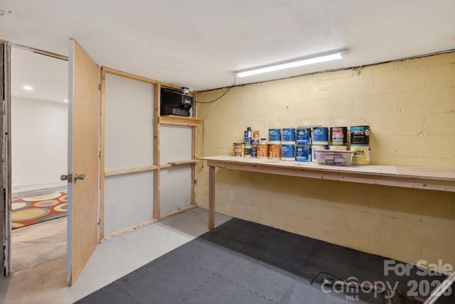 95 Whitney Avenue, Tryon, NC 28782