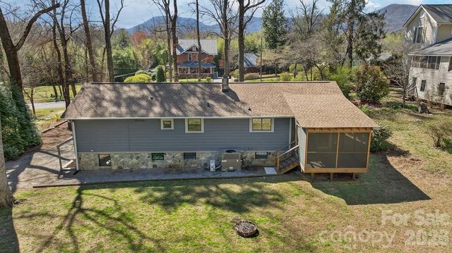 95 Whitney Avenue, Tryon, NC 28782