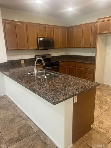 15723 Parkhouse 6, Fontana, CA 92336