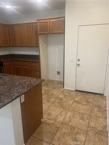 15723 Parkhouse 6, Fontana, CA 92336