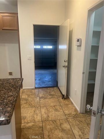 15723 Parkhouse 6, Fontana, CA 92336