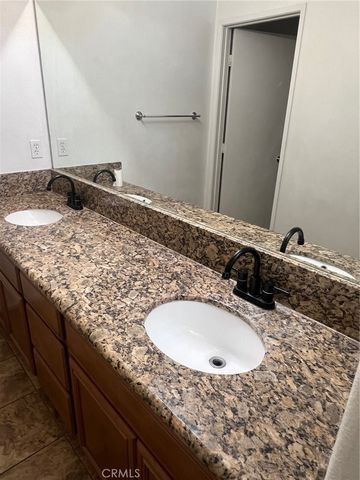 15723 Parkhouse 6, Fontana, CA 92336